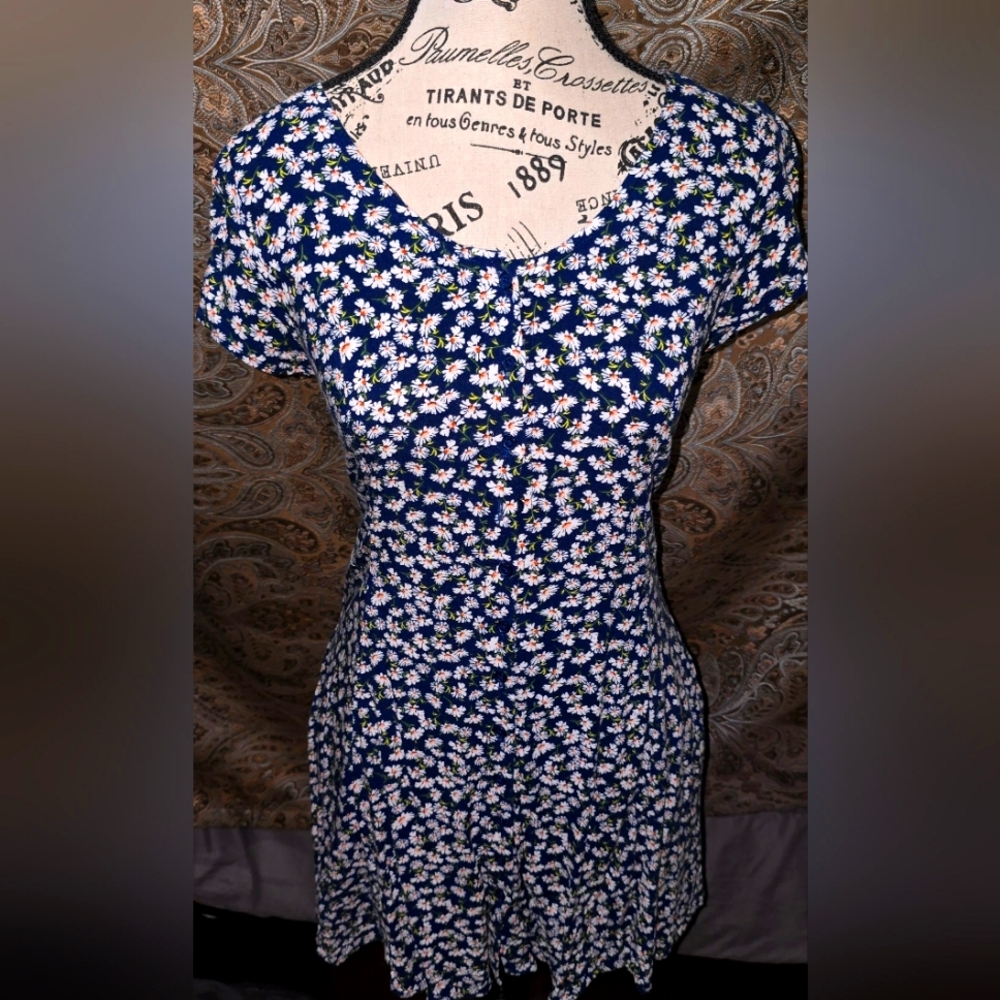 Womens S tshirt style form fitting summer dress . Short sleeves light weight.